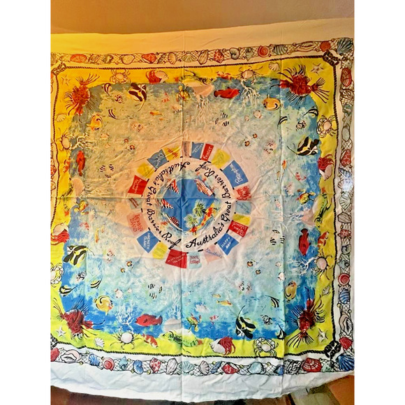 48x44" Great Barrier Reef Vintage Tablecloth Printed Graphic - Picture 2 of 2